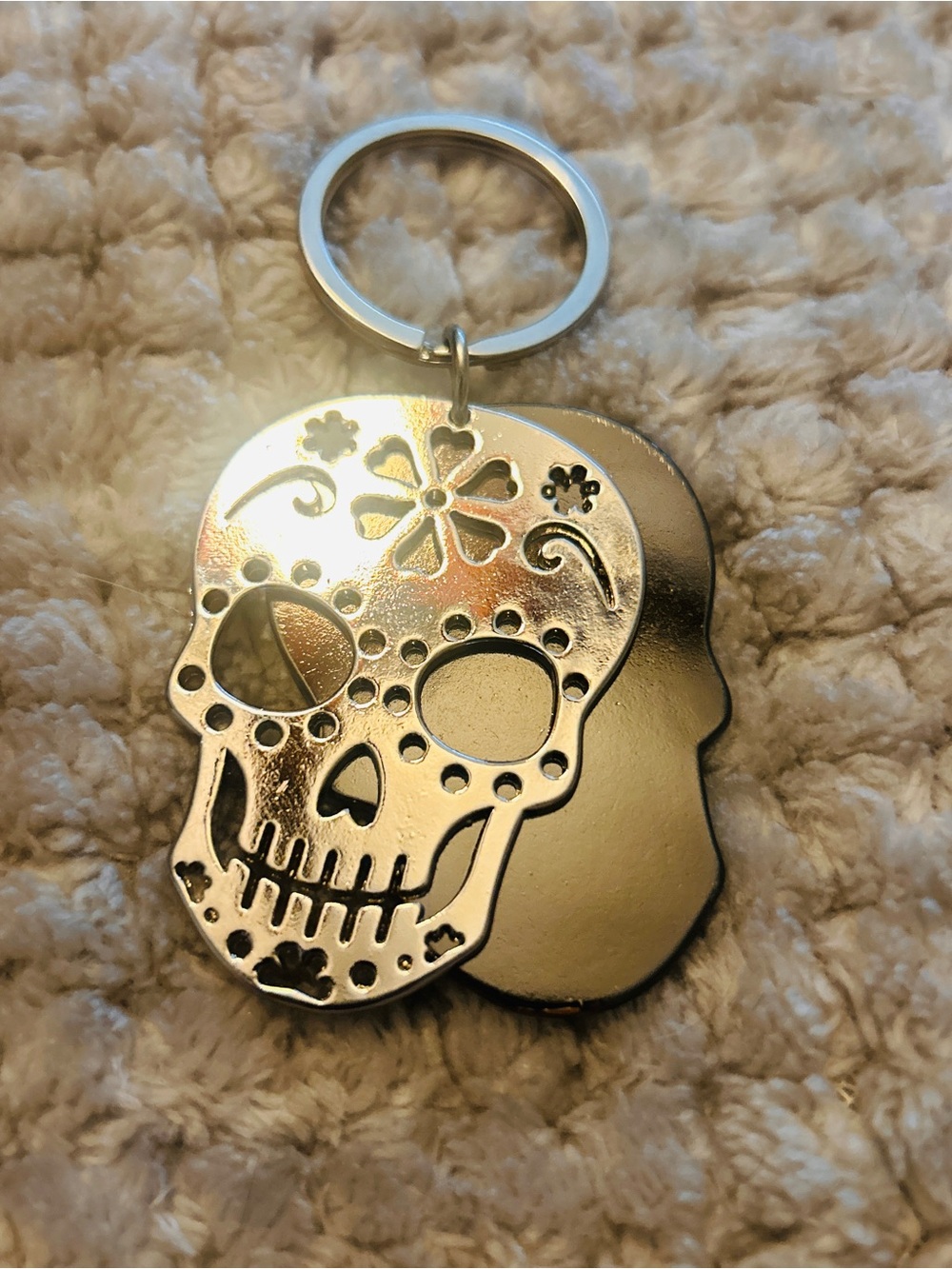 Silver Metal Skull Keychain